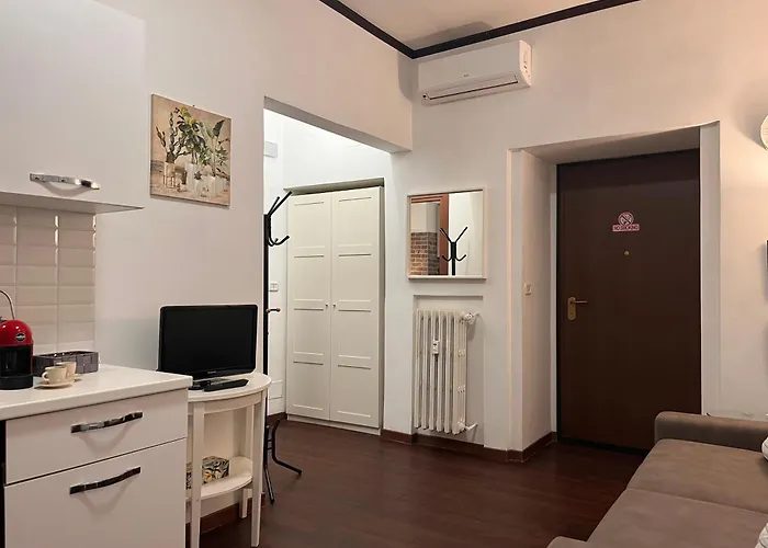Casina Dacia *